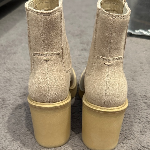 Dolce Vita Tan Chunky Heeled Ankle Boots - Picture 3 of 4